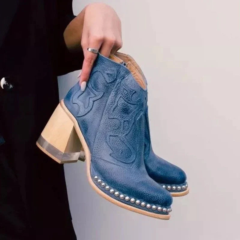 Sue™ Norwich Embroidered Leather Boots